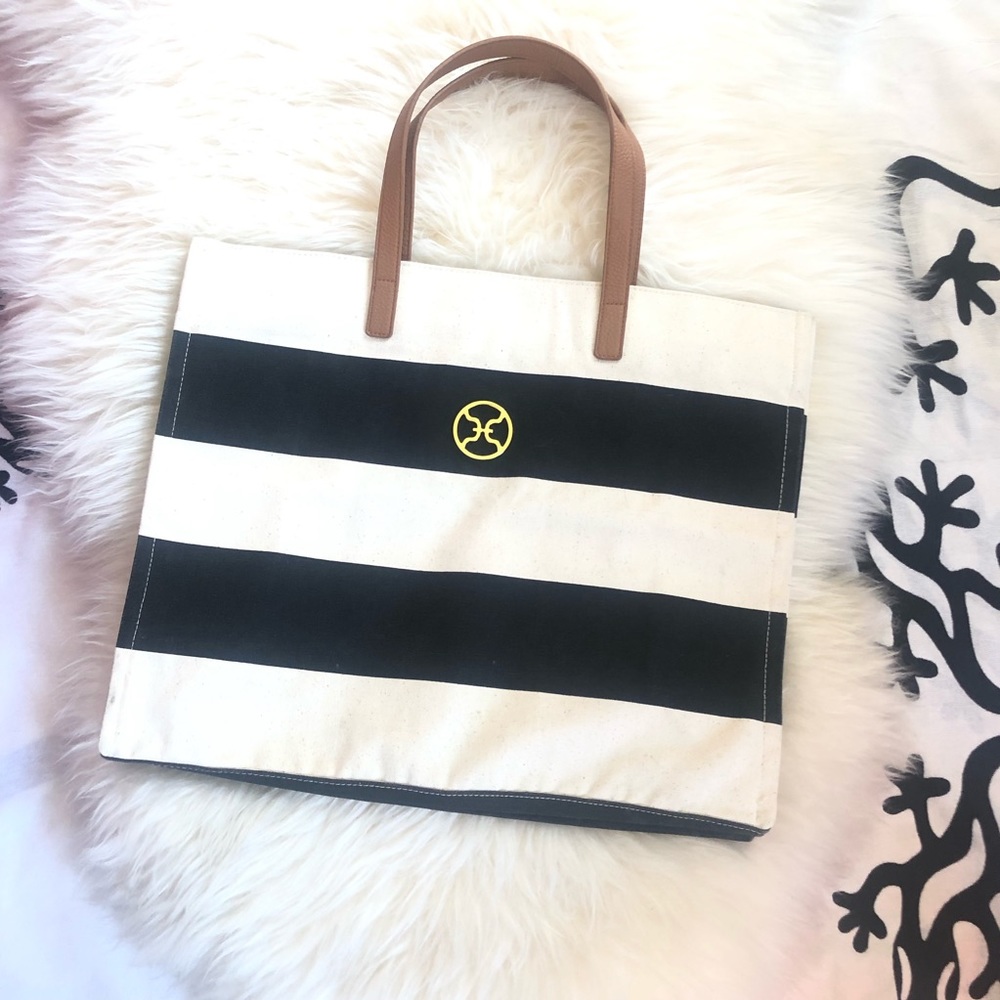 LG Beach bag black cream canvas tote inside pocket